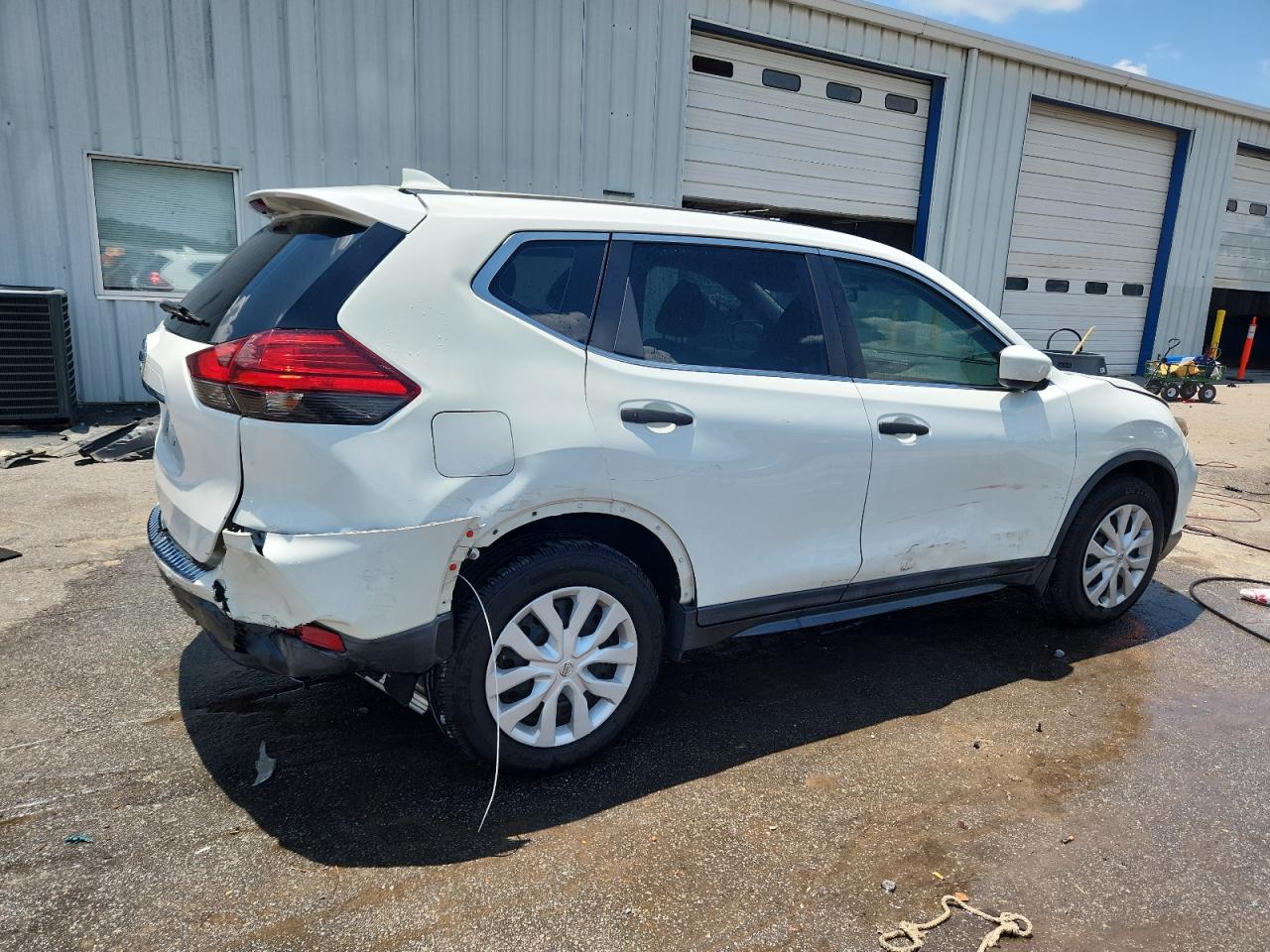 2017 NISSAN ROGUE S photo 5