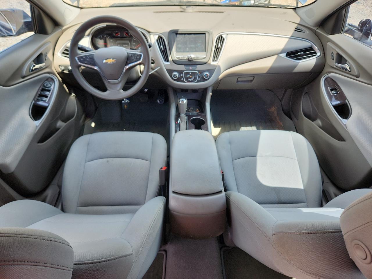 2018 CHEVROLET MALIBU LS photo 22