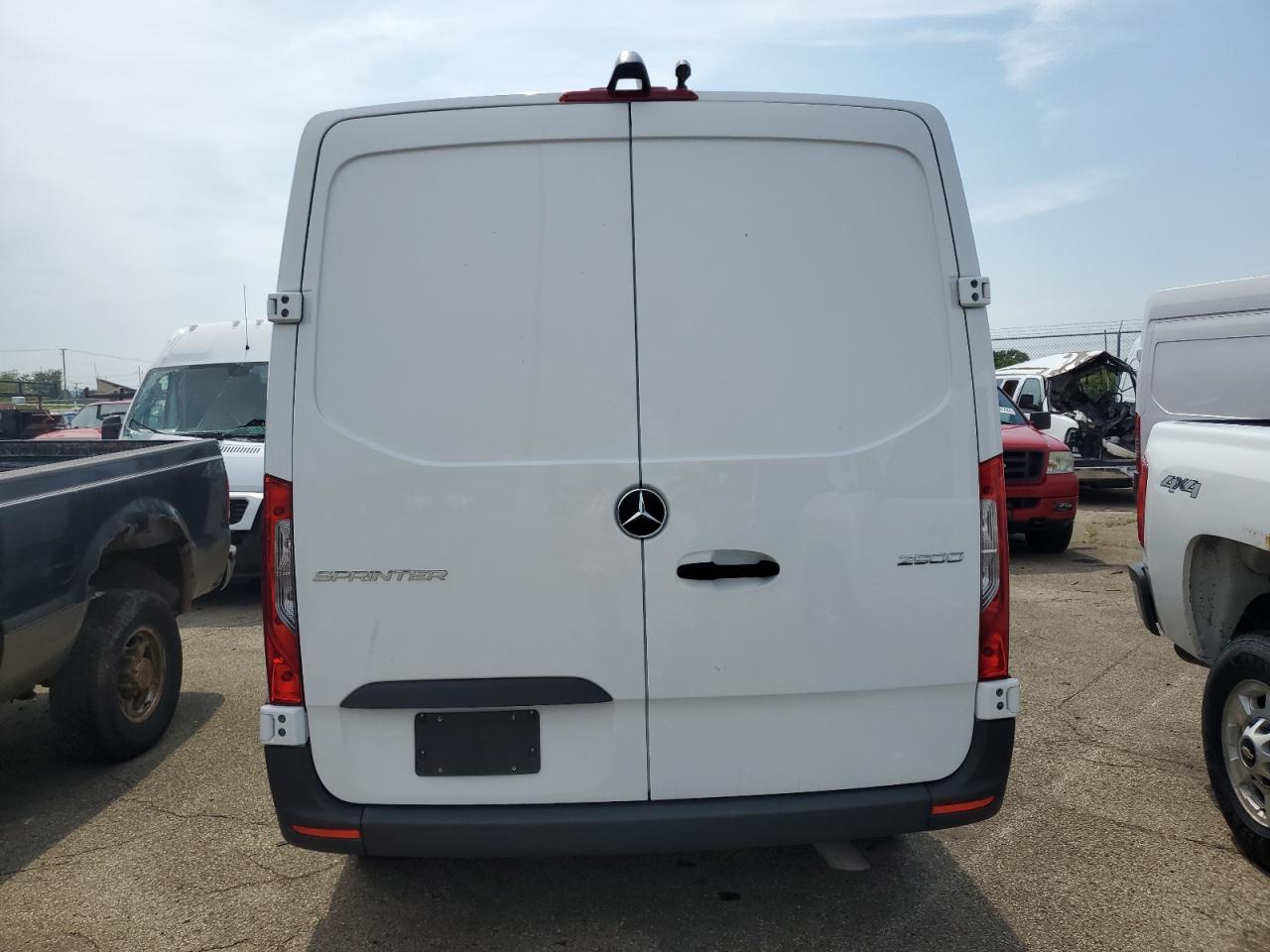 2023 MERCEDES-BENZ SPRINTER 2500 photo 16