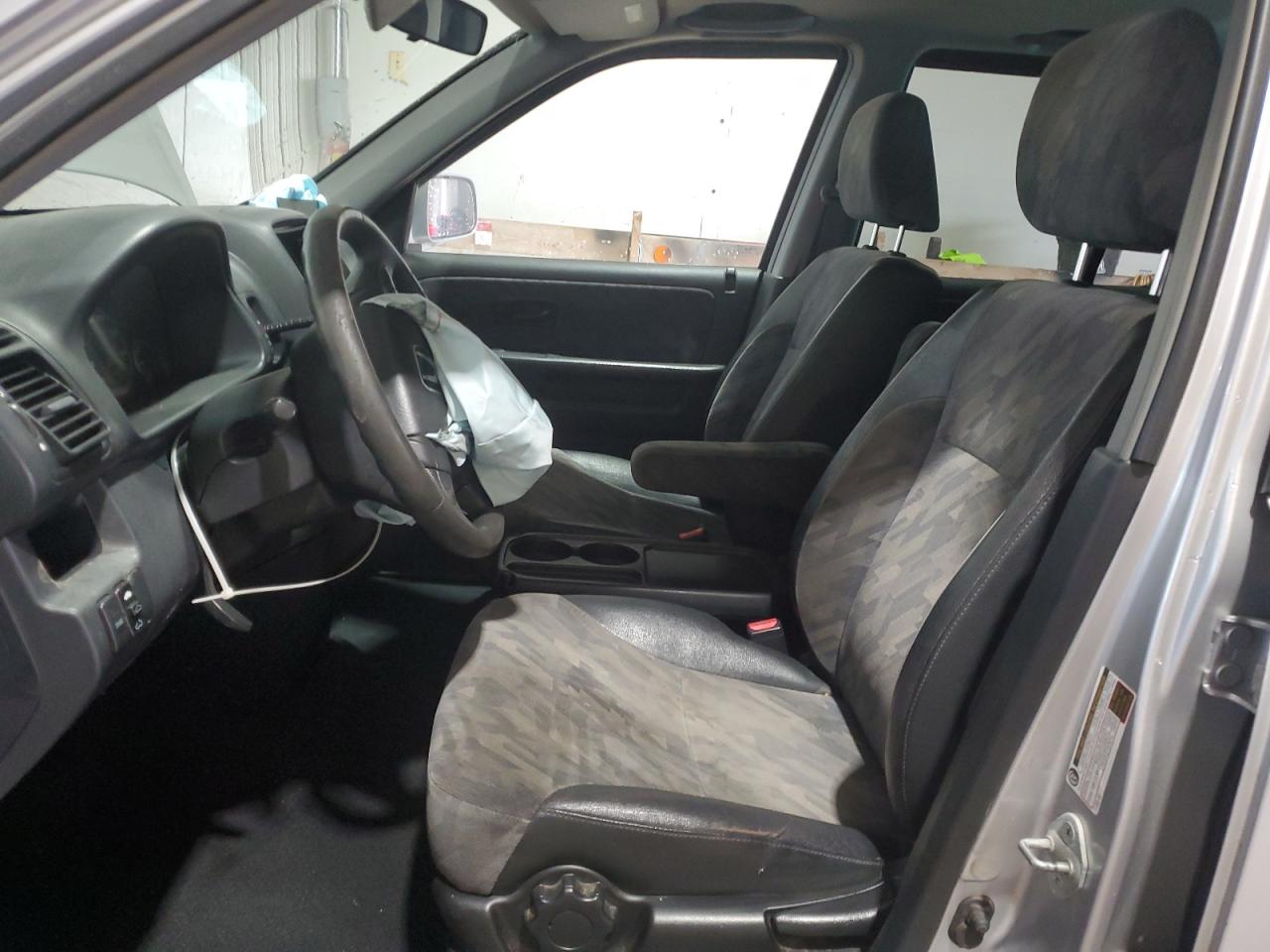 2004 HONDA CR-V EX photo 13