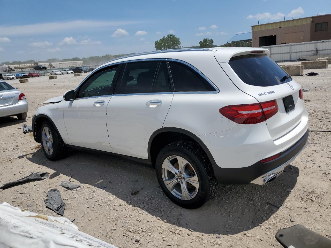2018 MERCEDES-BENZ GLC 300 4MATIC photo 4