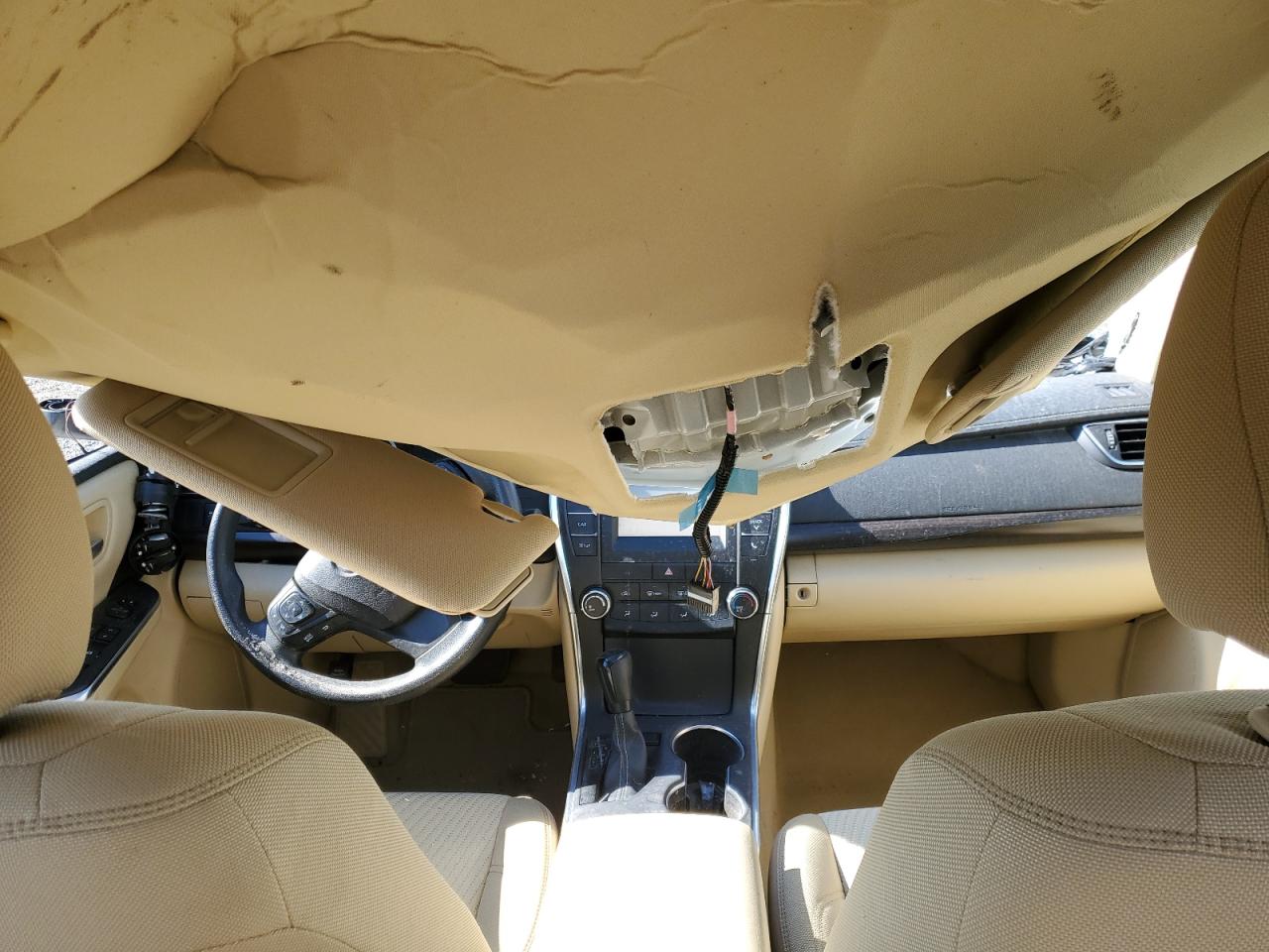 2016 TOYOTA CAMRY LE photo 22
