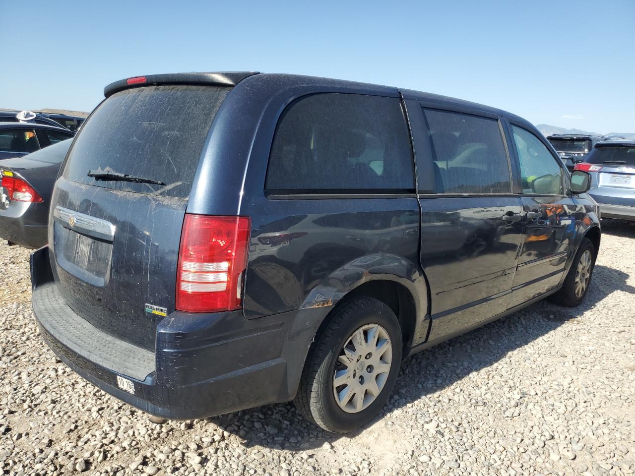 2008 CHRYSLER TOWN & COUNTRY photo 3