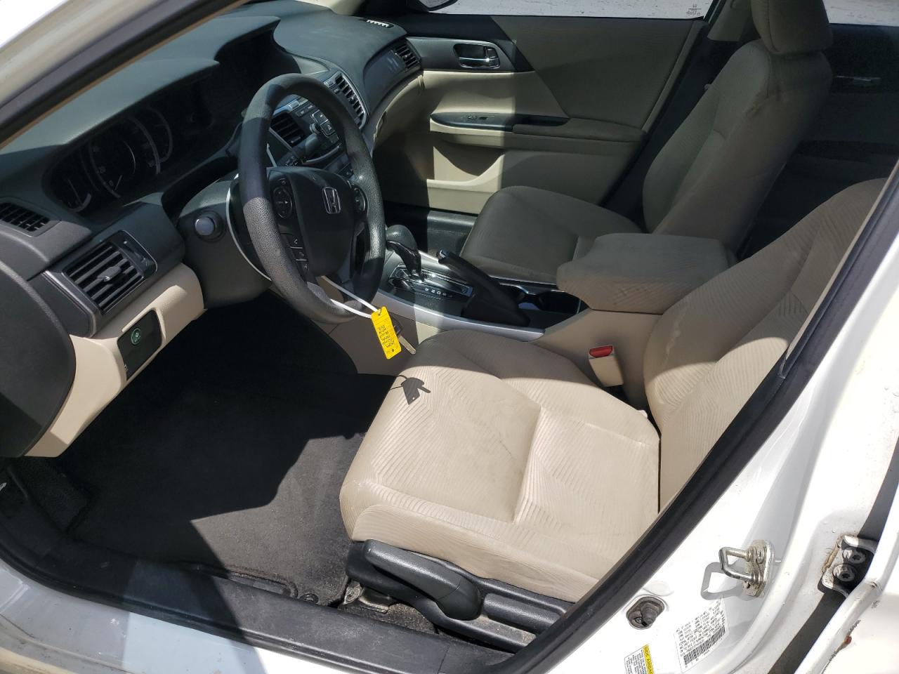 2015 HONDA ACCORD LX photo 19