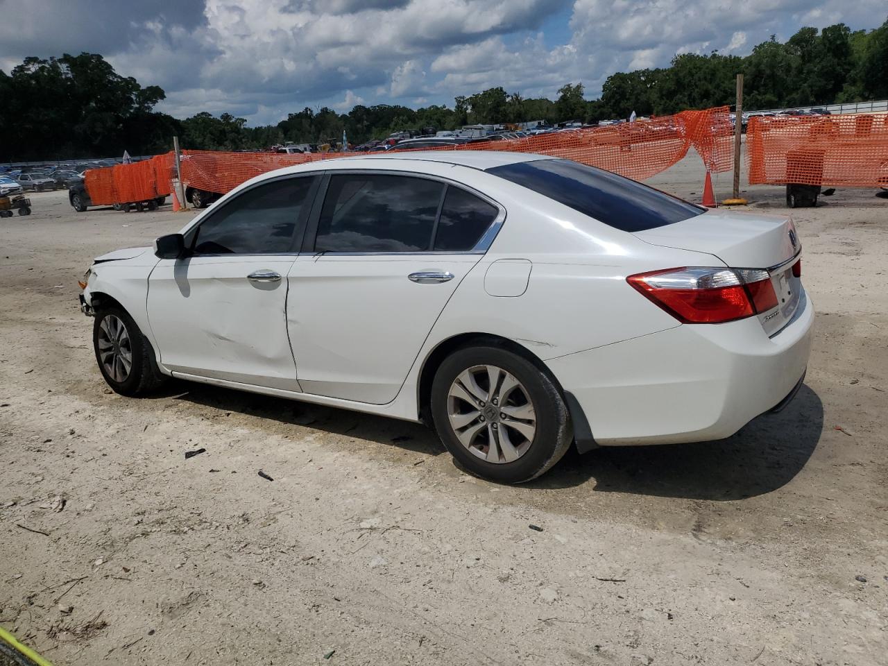2015 HONDA ACCORD LX photo 4