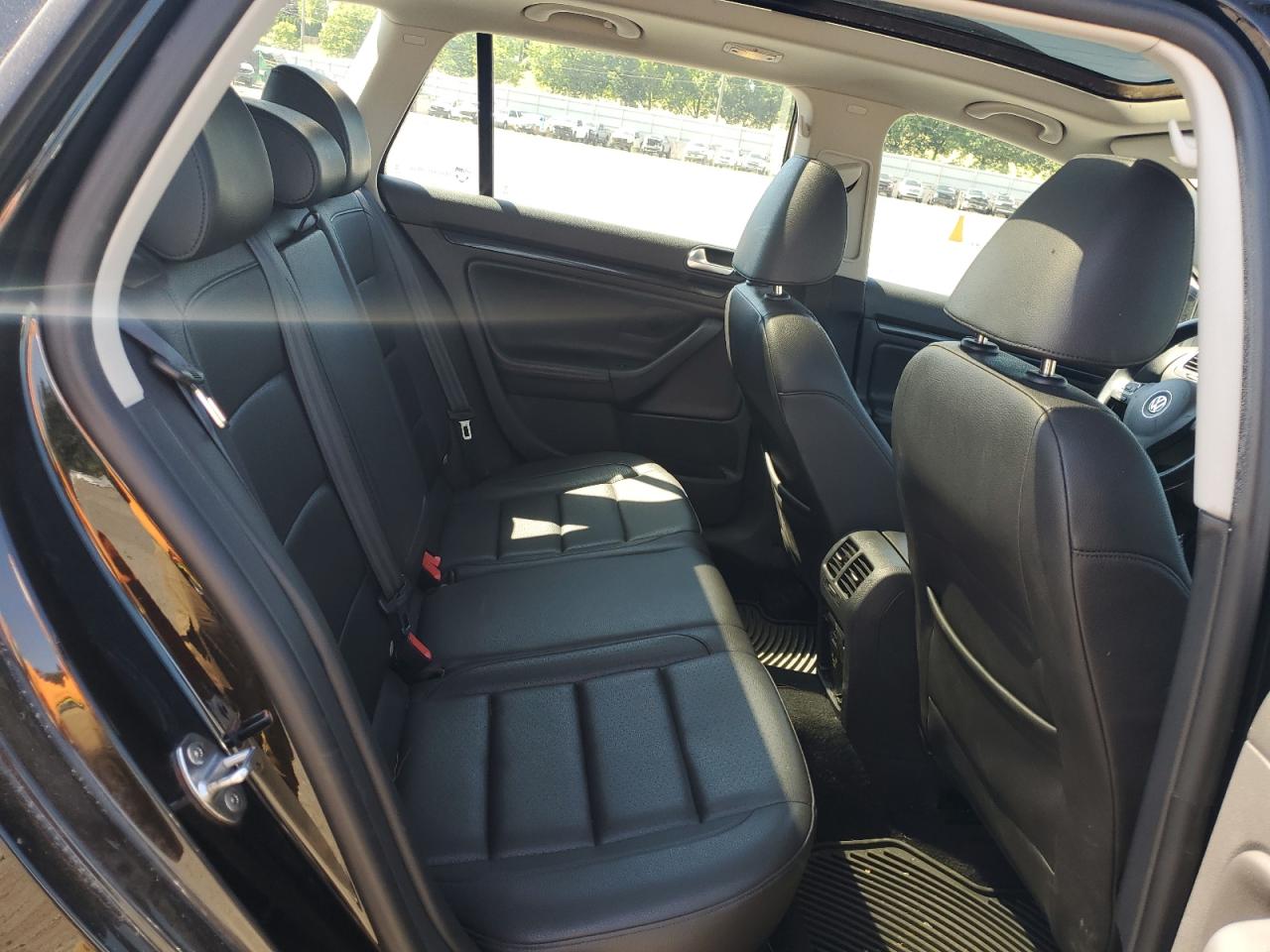 2013 VOLKSWAGEN JETTA TDI photo 10
