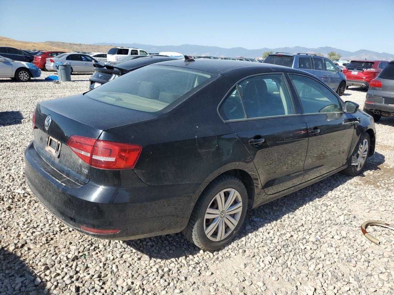 2015 VOLKSWAGEN JETTA TDI photo 3