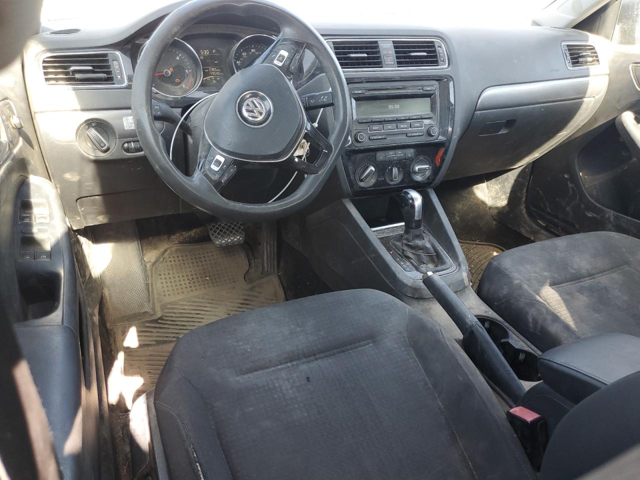 2015 VOLKSWAGEN JETTA TDI photo 8