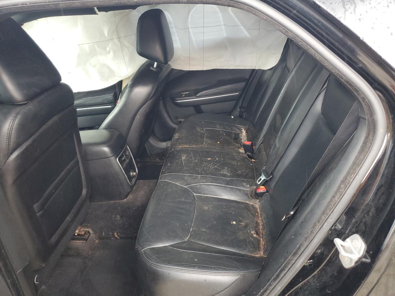 2014 CHRYSLER 300 photo 19