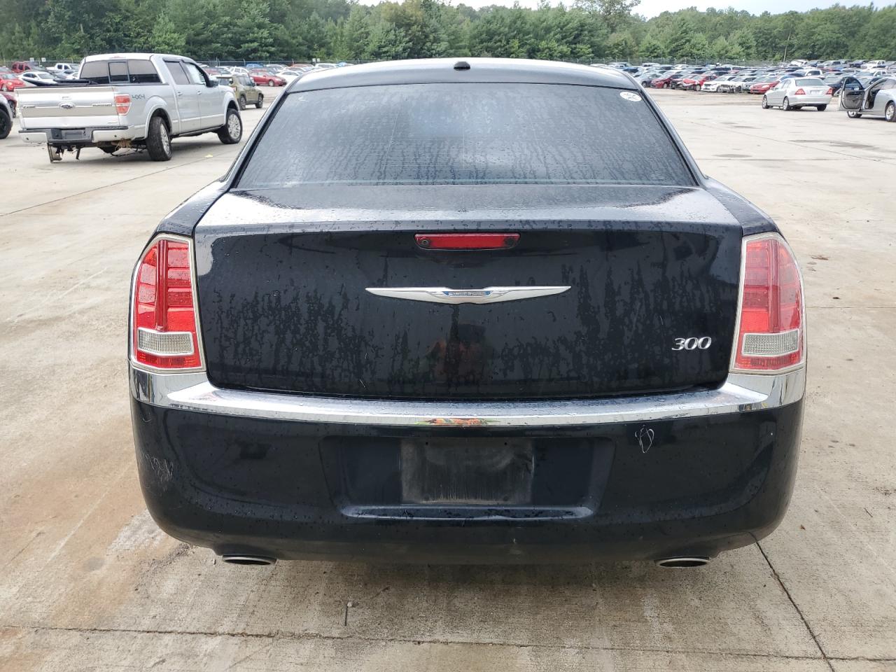 2014 CHRYSLER 300 photo 11
