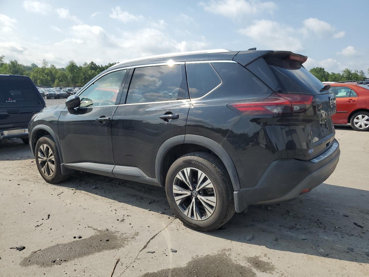 2021 NISSAN ROGUE SV photo 2