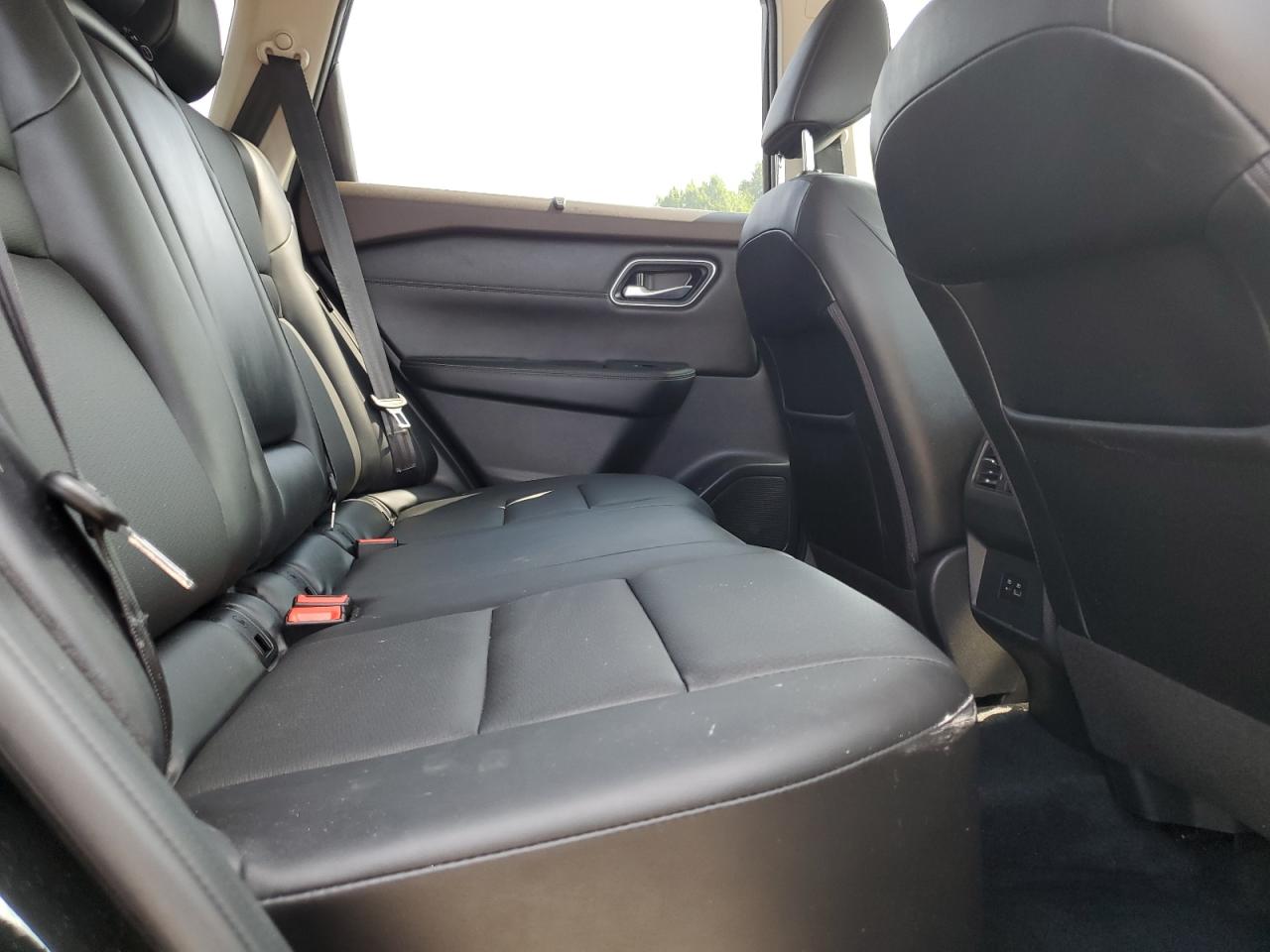 2021 NISSAN ROGUE SV photo 11