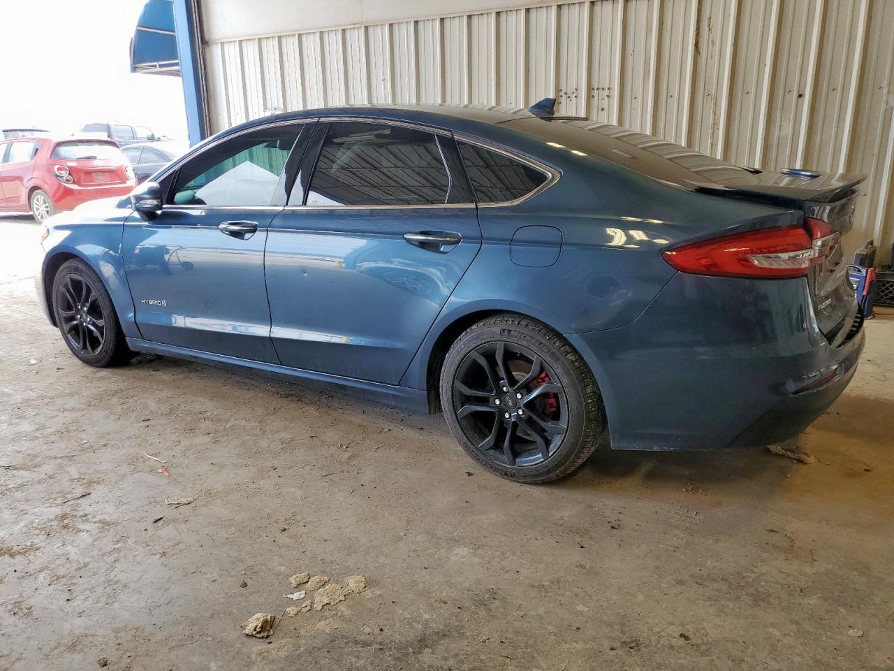 2019 FORD FUSION TITANIUM photo 2