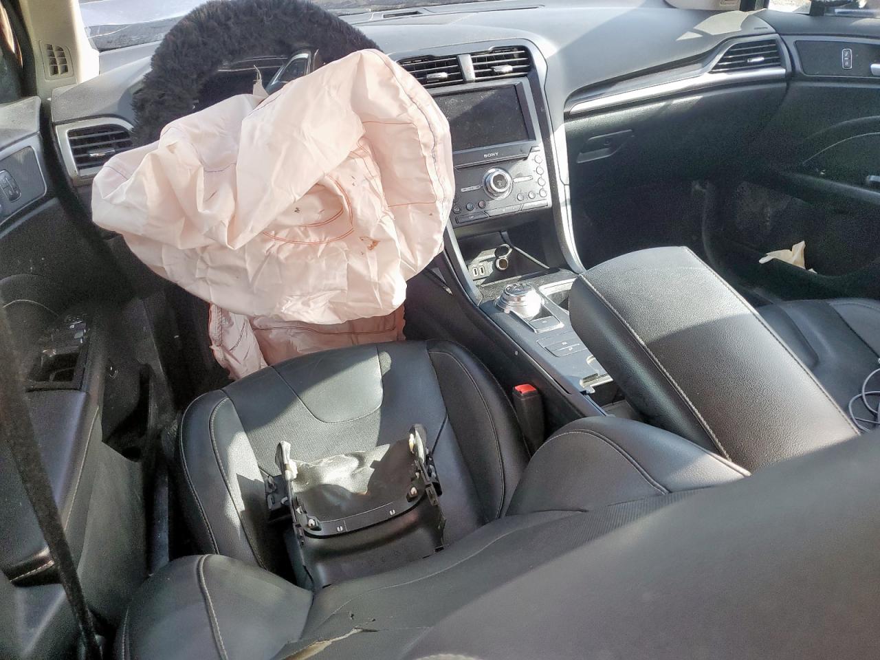 2019 FORD FUSION TITANIUM photo 8