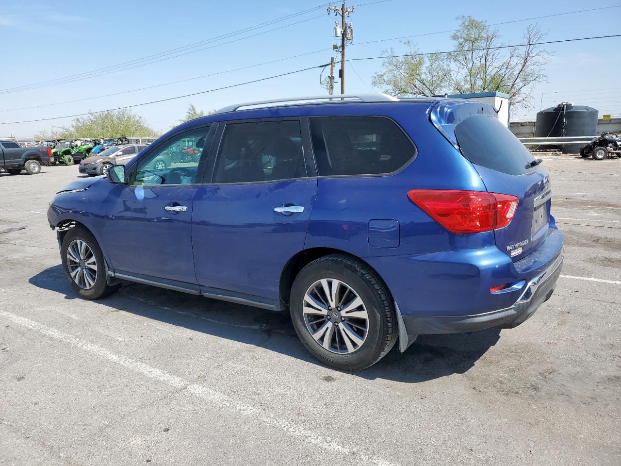 2017 NISSAN PATHFINDER S photo 3