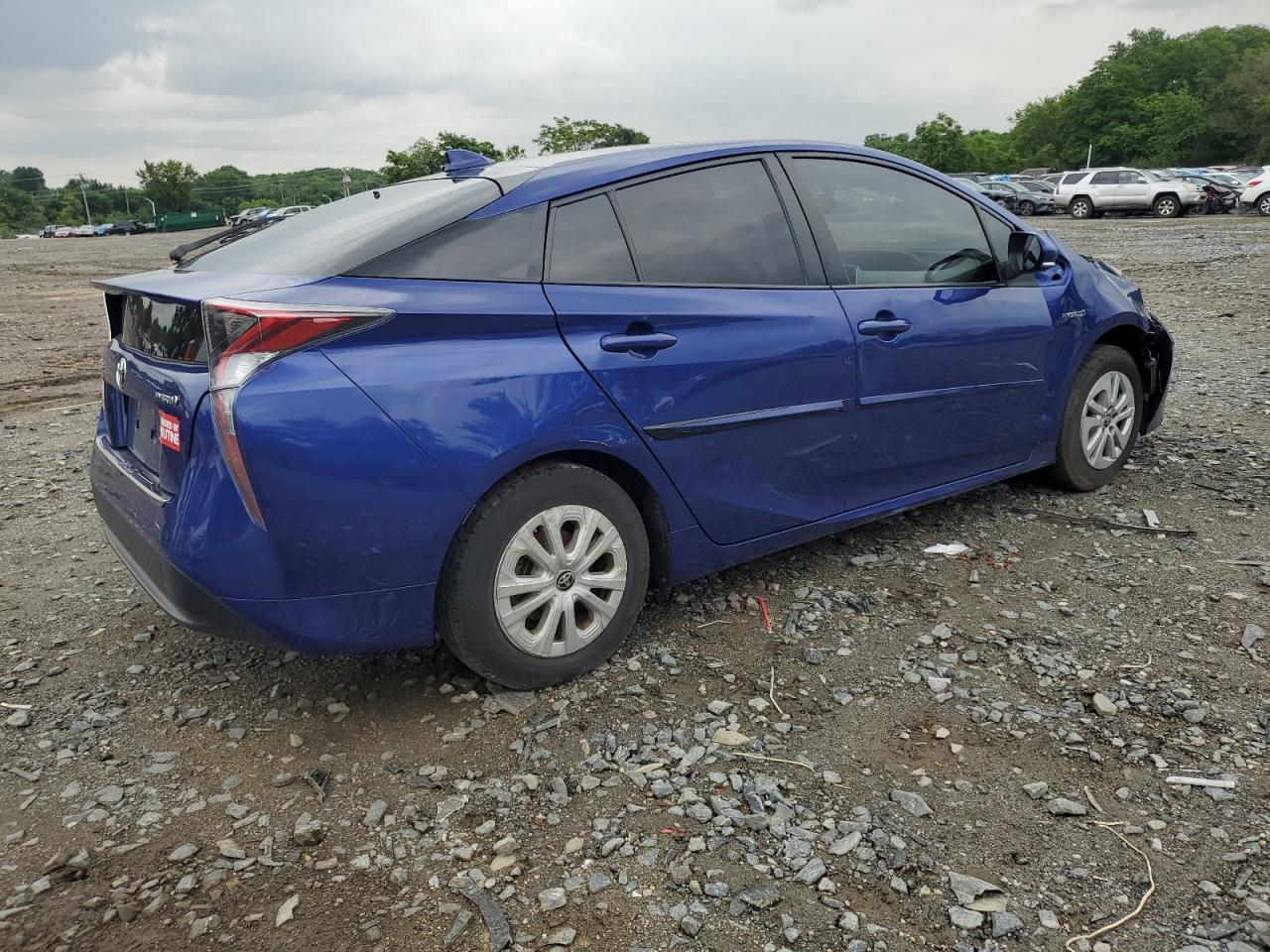 2016 TOYOTA PRIUS photo 7