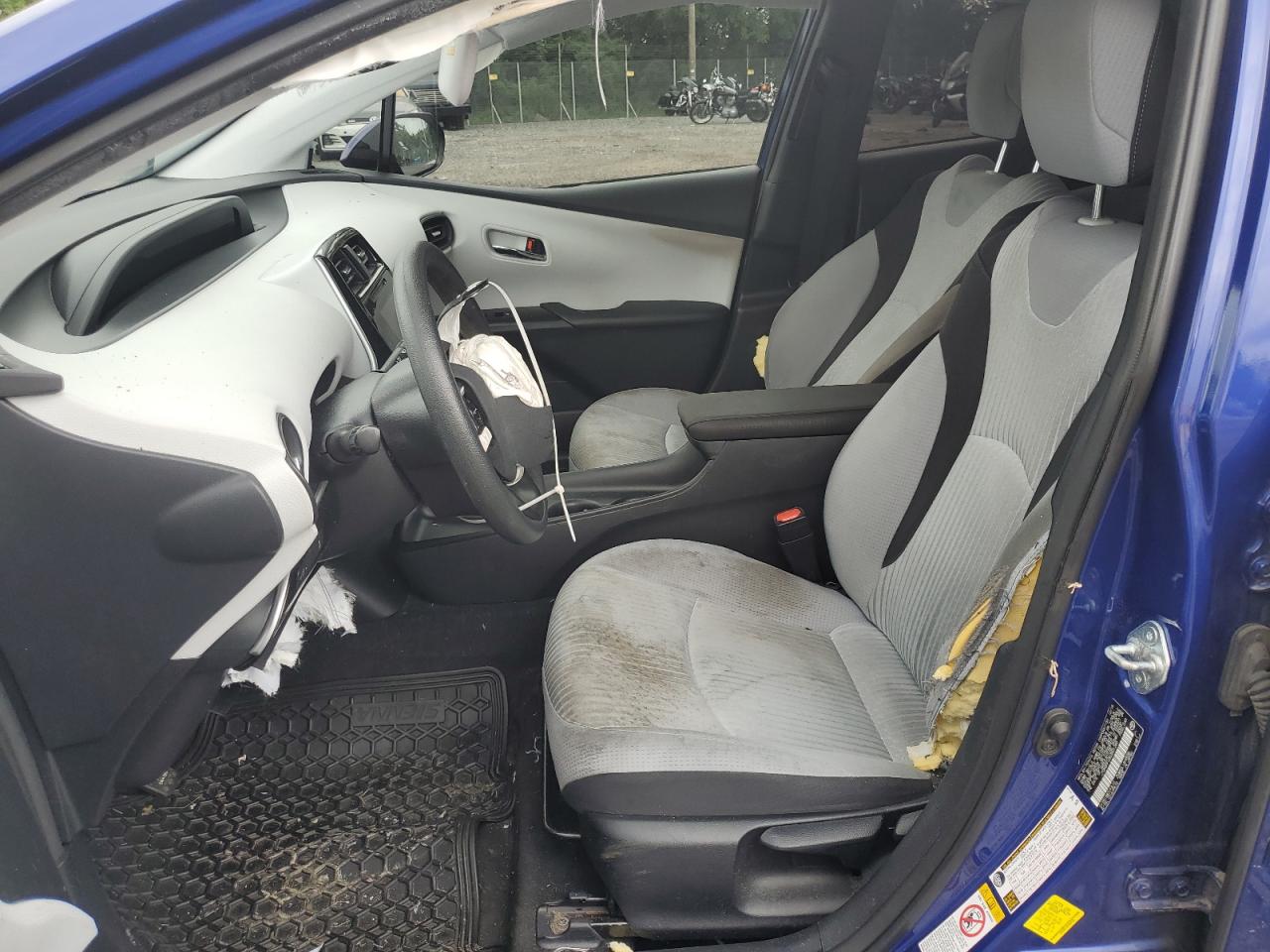 2016 TOYOTA PRIUS photo 19