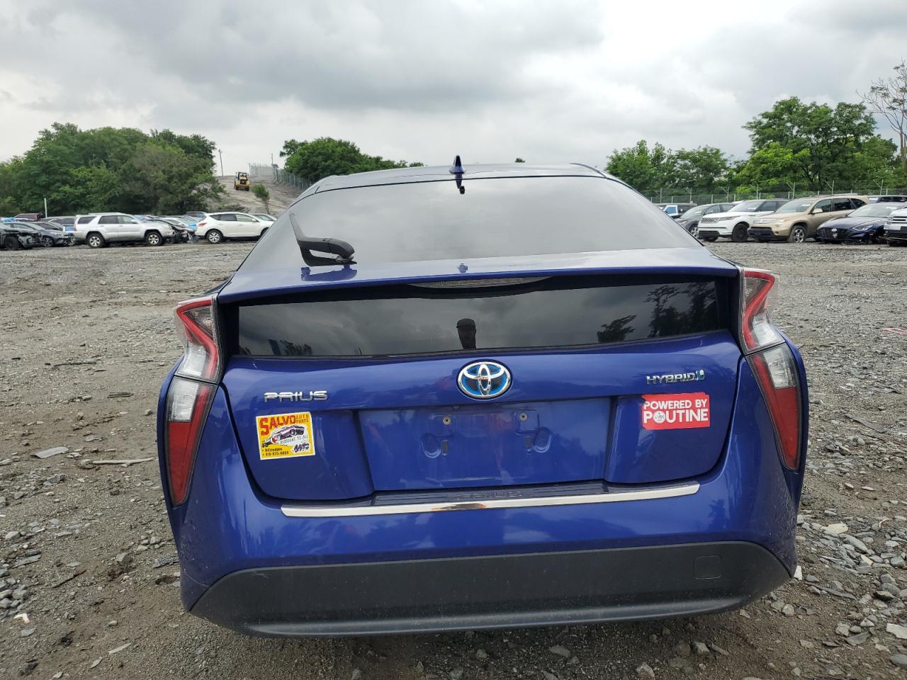 2016 TOYOTA PRIUS photo 16