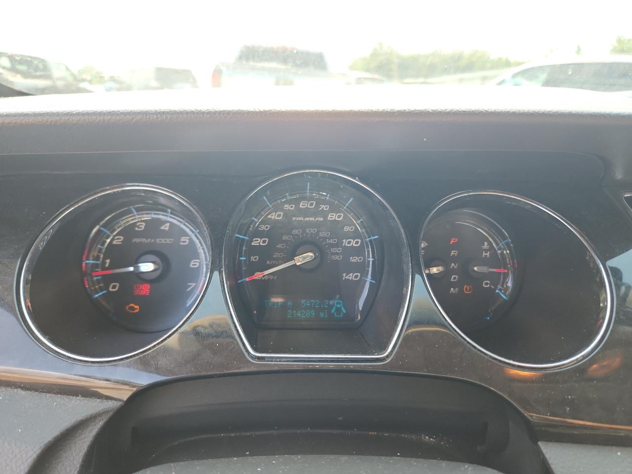 2010 FORD TAURUS LIMITED photo 9
