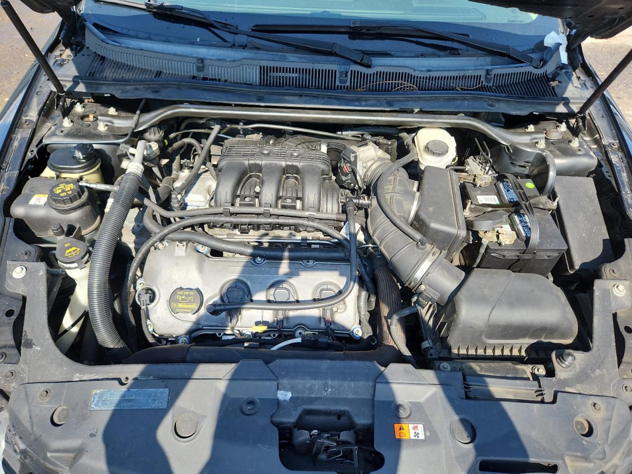 2010 FORD TAURUS LIMITED photo 11