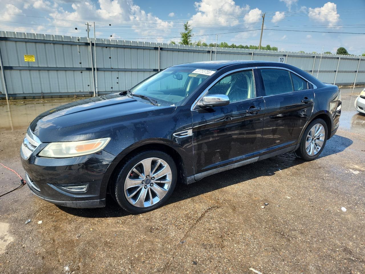 2010 FORD TAURUS