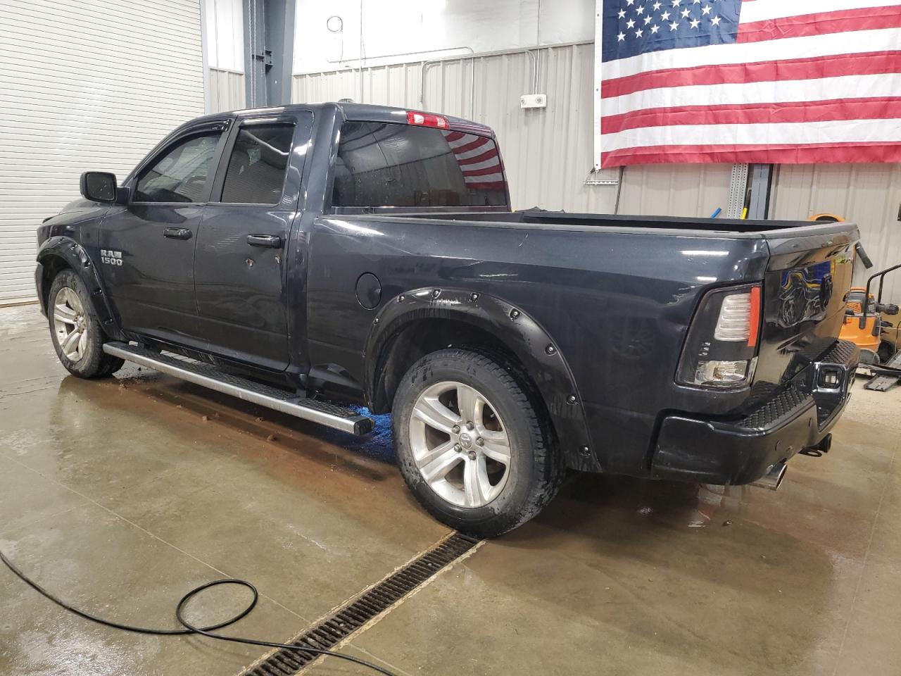 2014 RAM 1500 SPORT photo 2