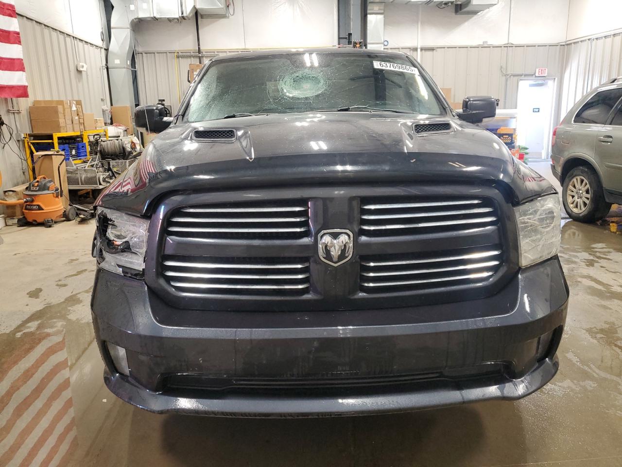 2014 RAM 1500 SPORT photo 5