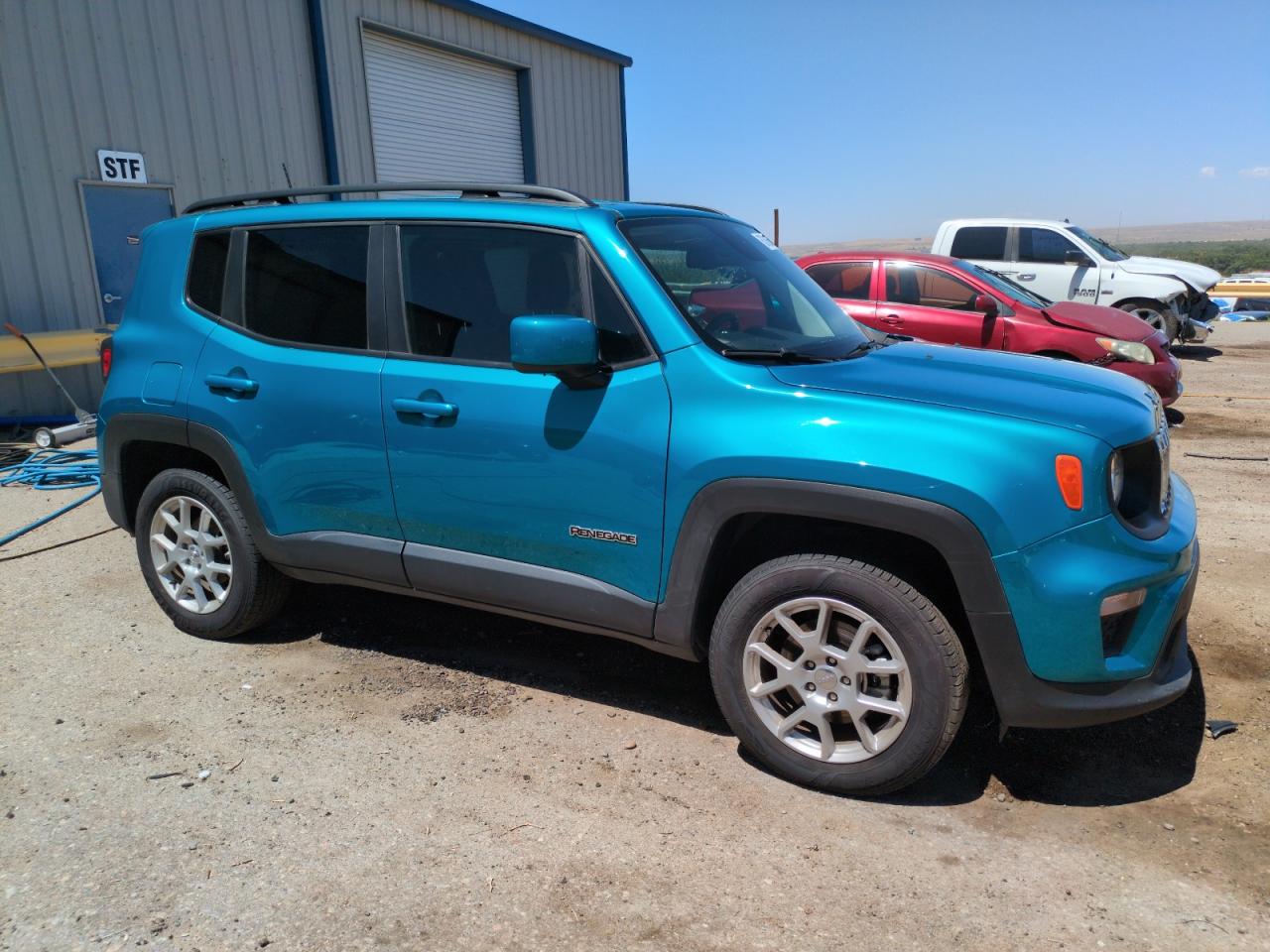 2020 JEEP RENEGADE LATITUDE photo 4