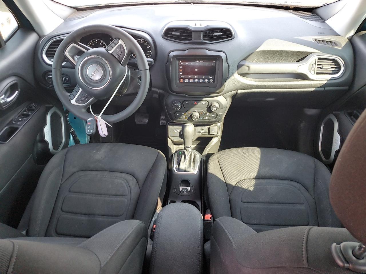 2020 JEEP RENEGADE LATITUDE photo 8