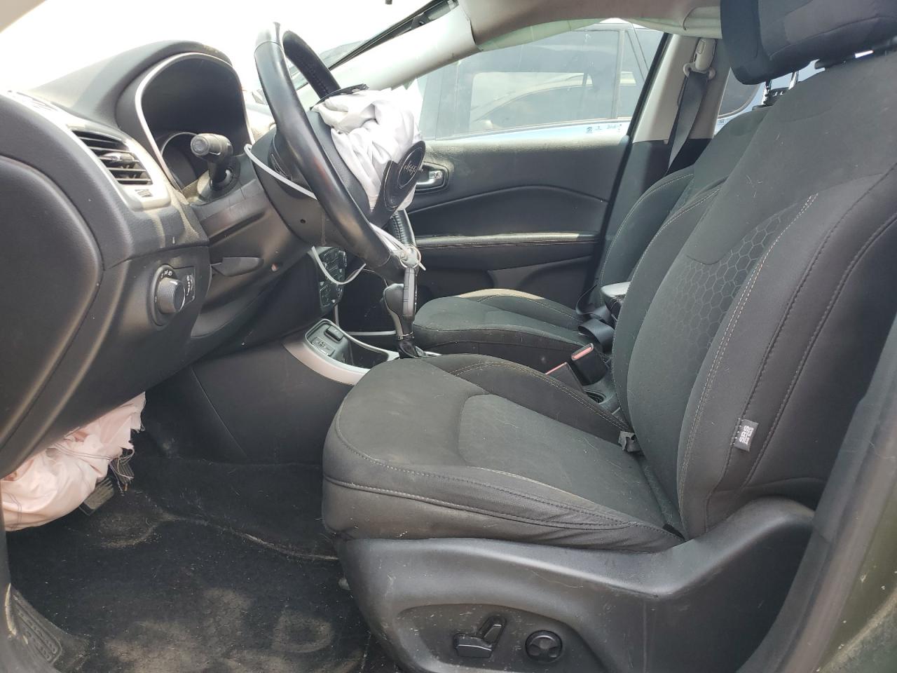 2019 JEEP COMPASS SPORT photo 19