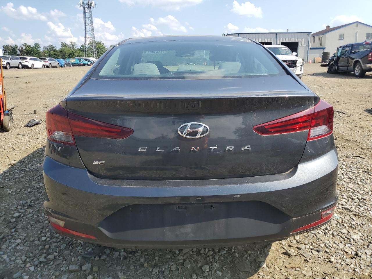 2020 HYUNDAI ELANTRA SE photo 6