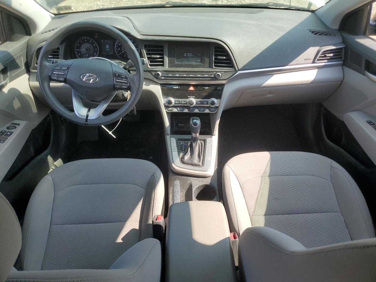 2020 HYUNDAI ELANTRA SE photo 8