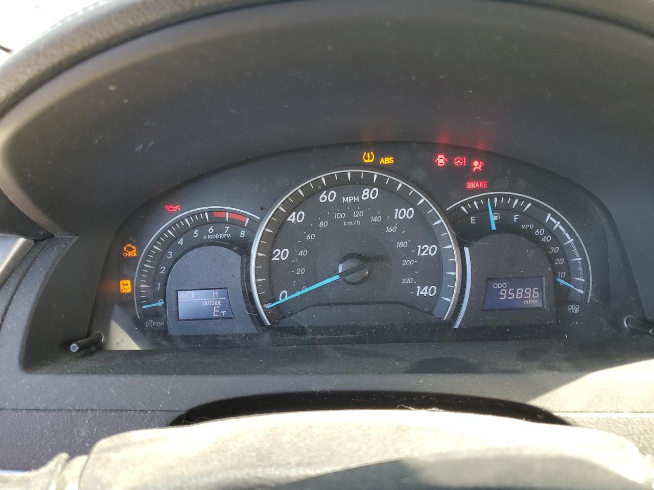 2012 TOYOTA CAMRY BASE photo 17