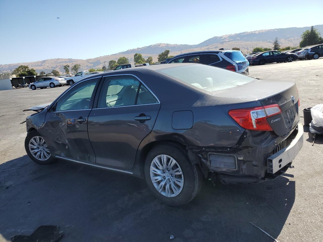2012 TOYOTA CAMRY BASE photo 3