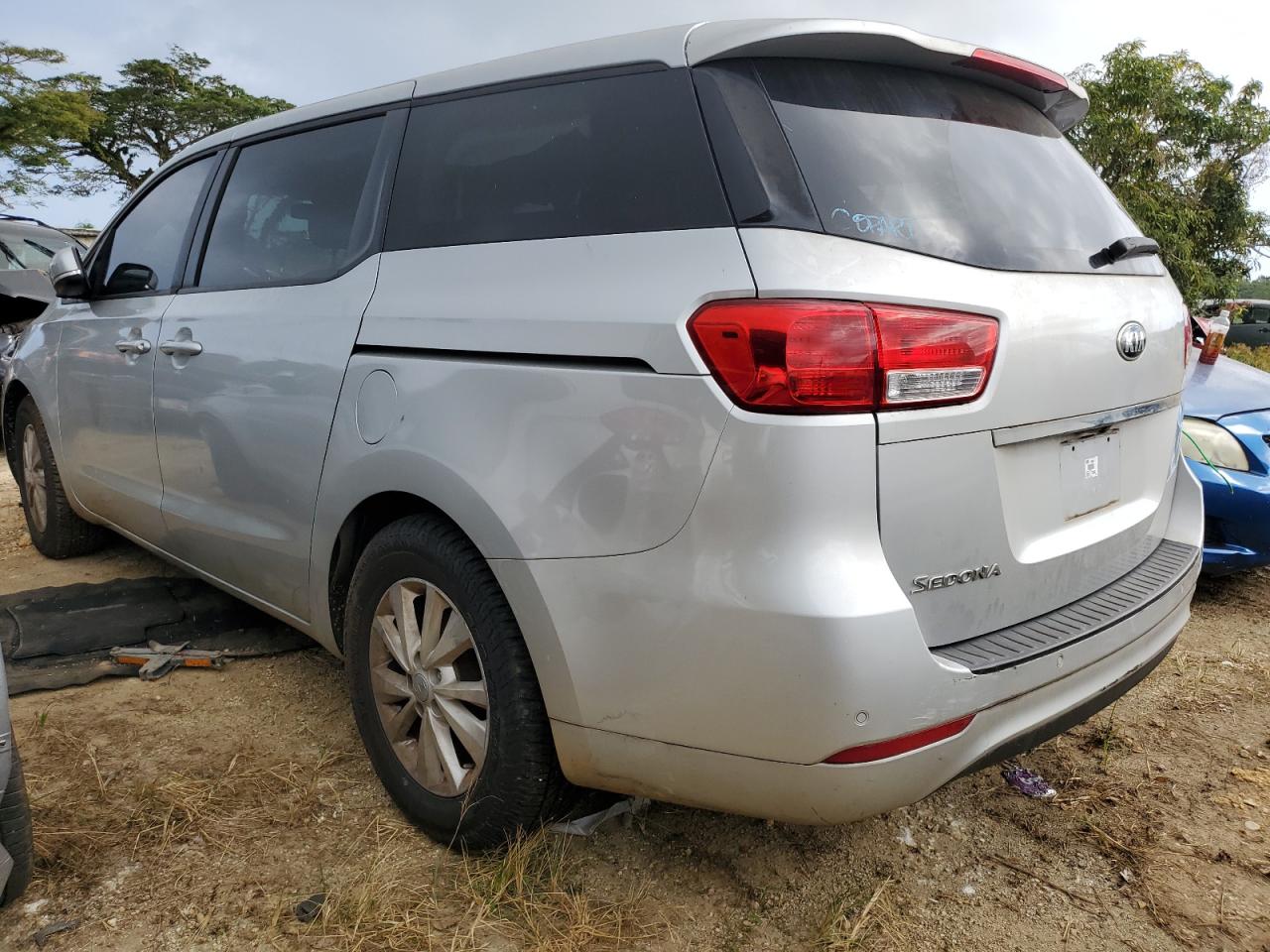 2018 KIA SEDONA L photo 3