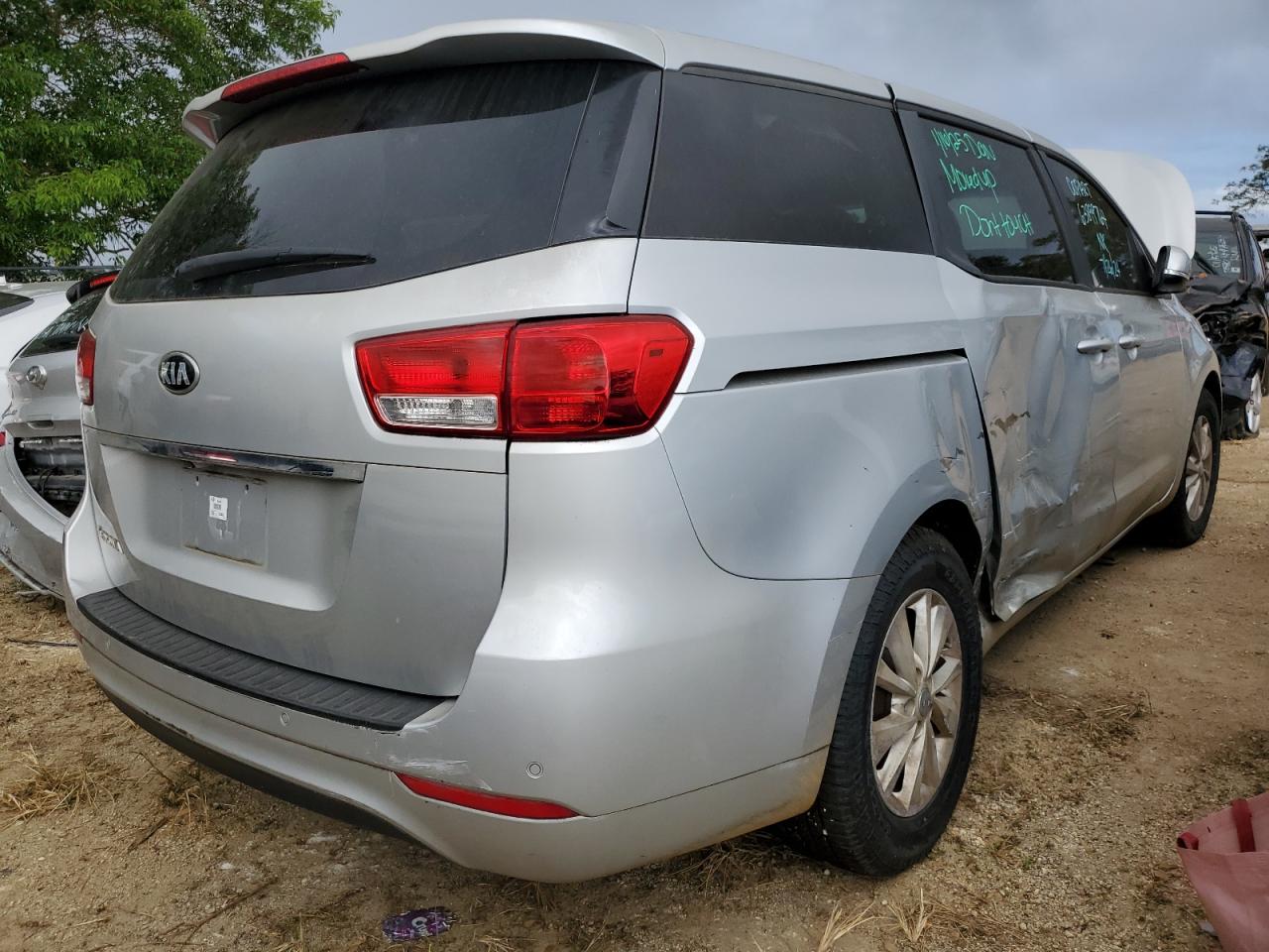 2018 KIA SEDONA L photo 5
