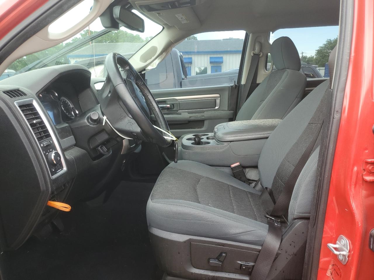 2019 RAM 1500 CLASSIC SLT photo 13