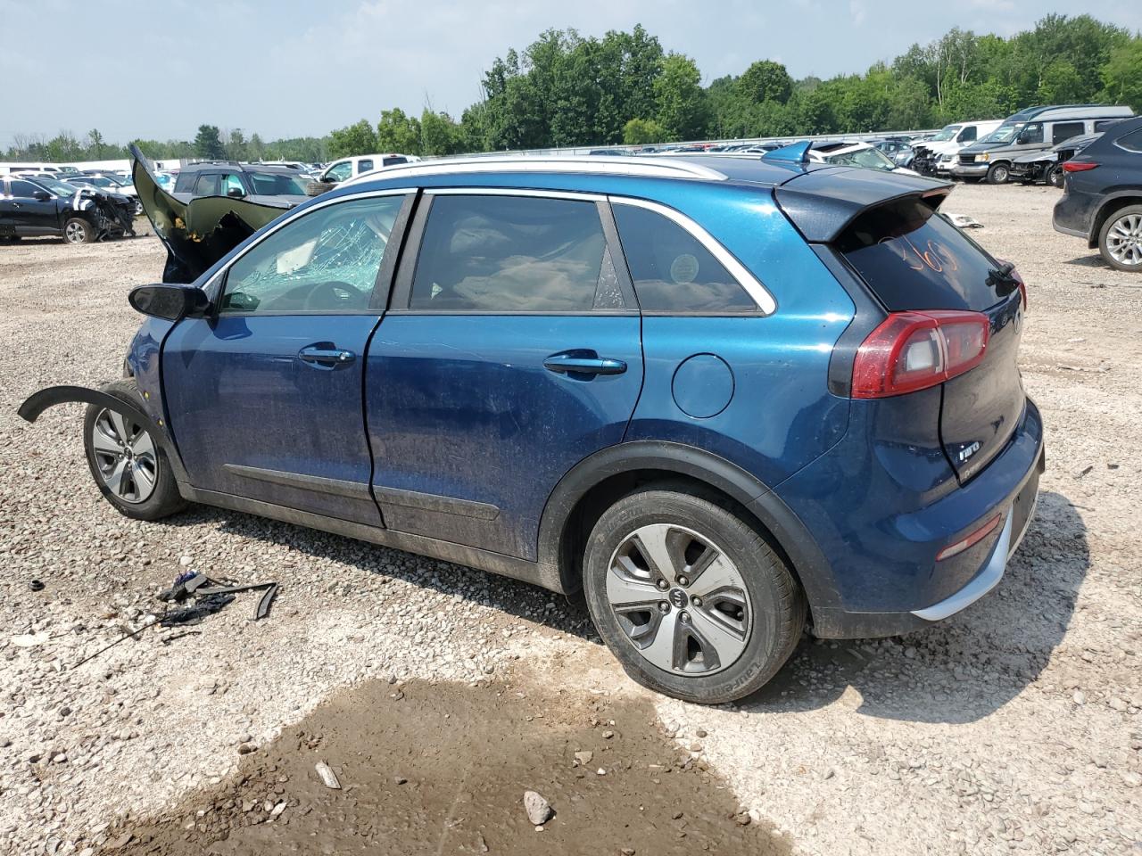 2018 KIA NIRO LX photo 2