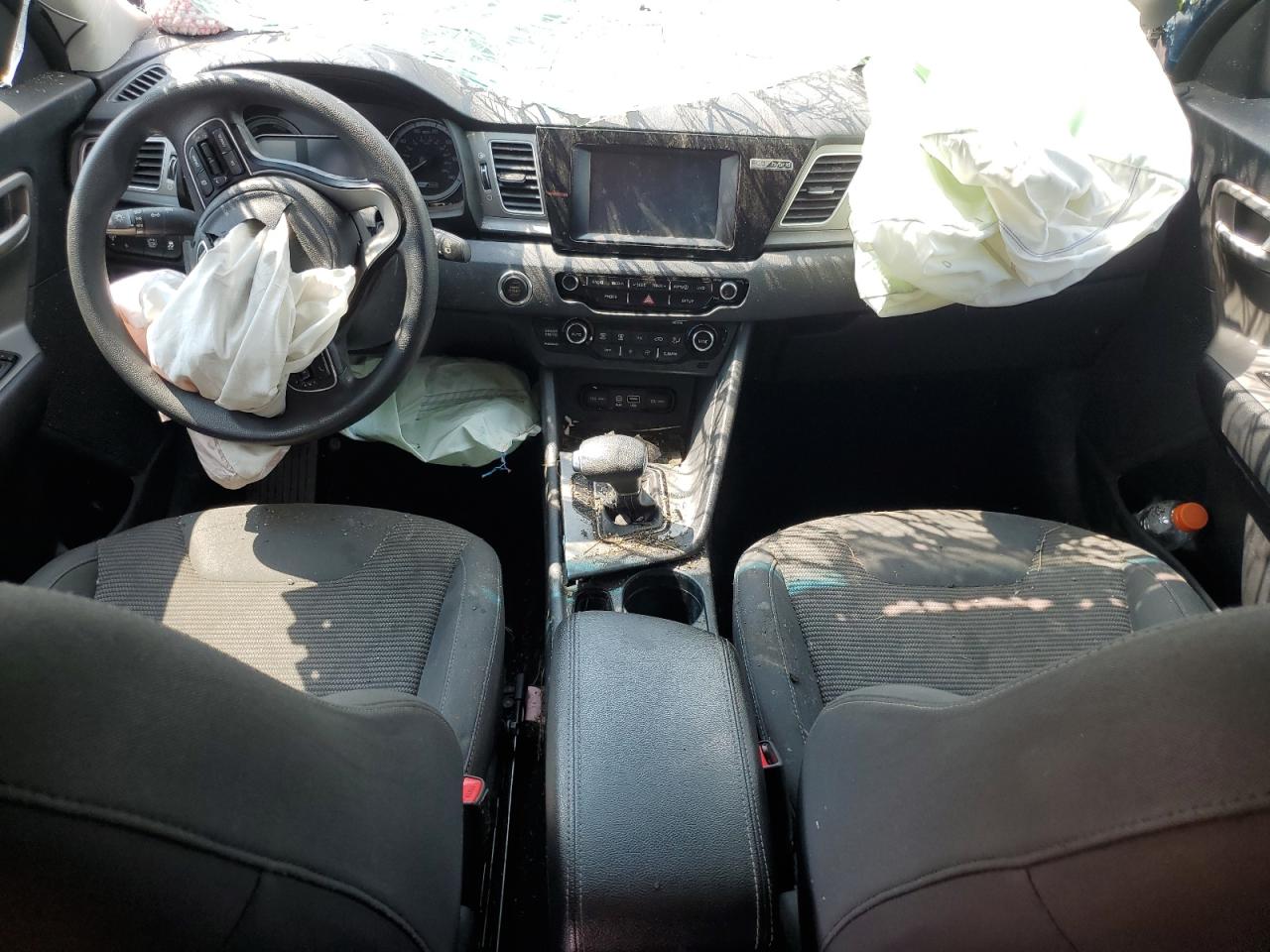 2018 KIA NIRO LX photo 8
