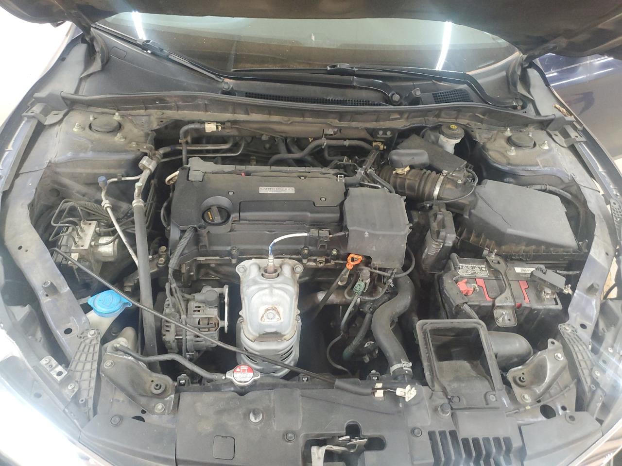 2016 HONDA ACCORD LX photo 21