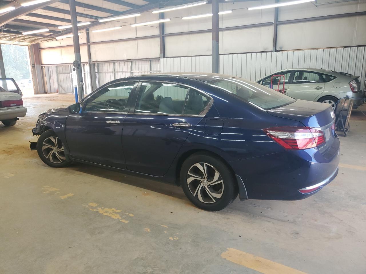 2016 HONDA ACCORD LX photo 3