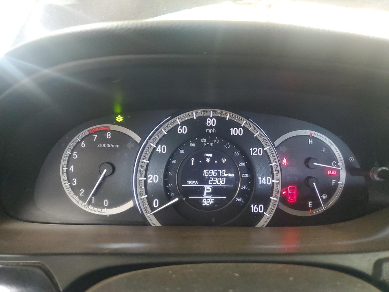 2016 HONDA ACCORD LX photo 17