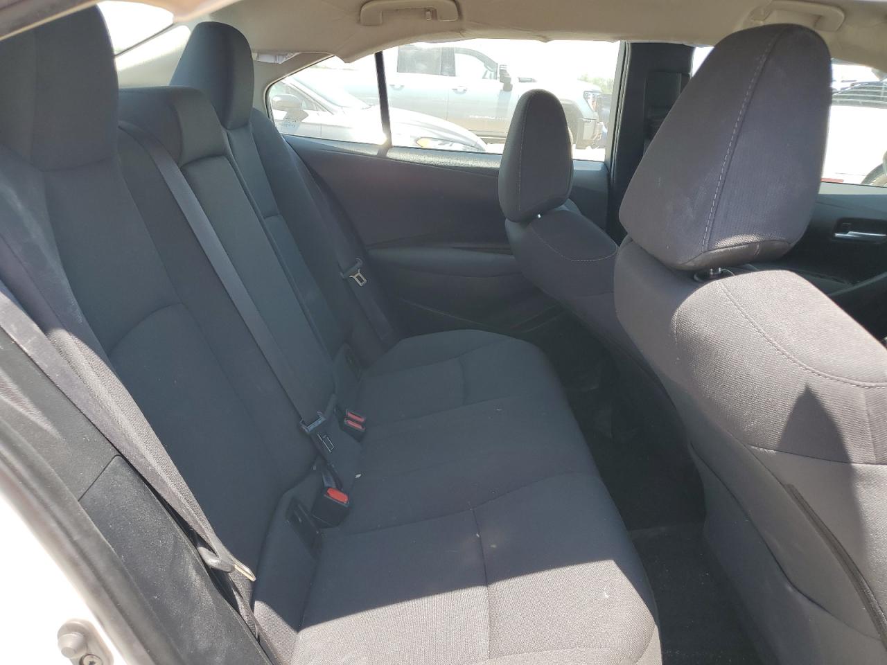 2021 TOYOTA COROLLA LE photo 19