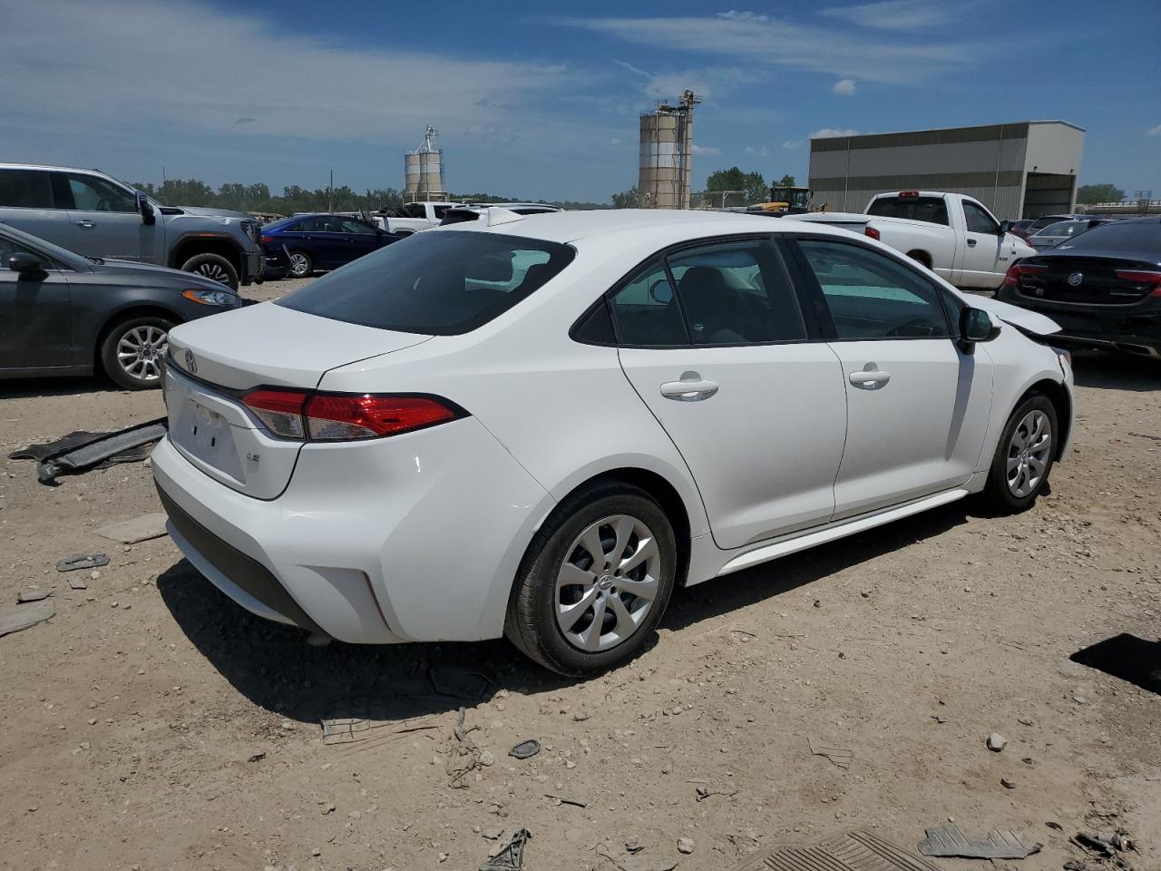 2021 TOYOTA COROLLA LE photo 5