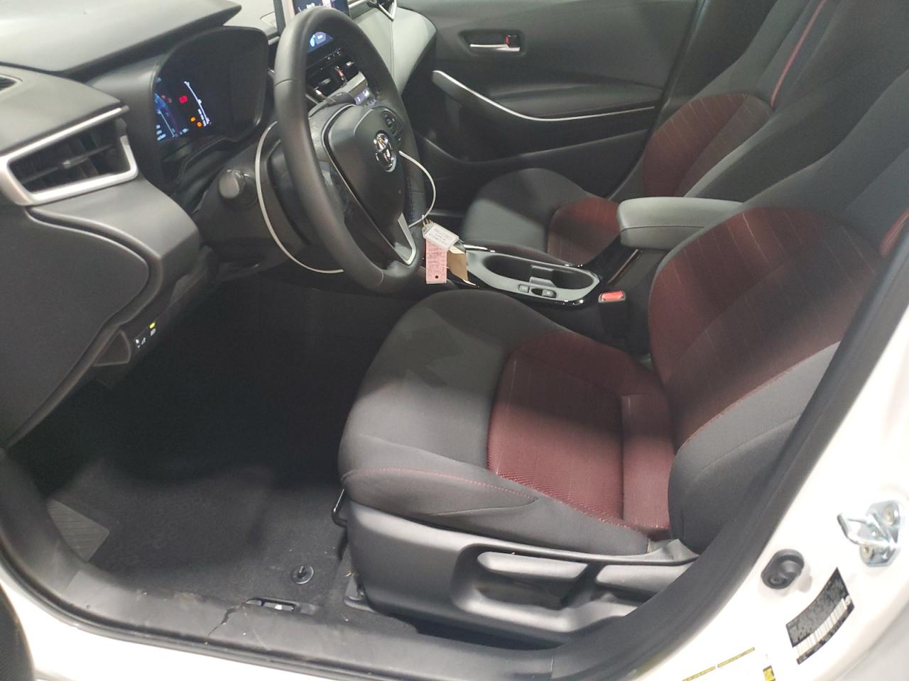 2025 TOYOTA COROLLA SE photo 13