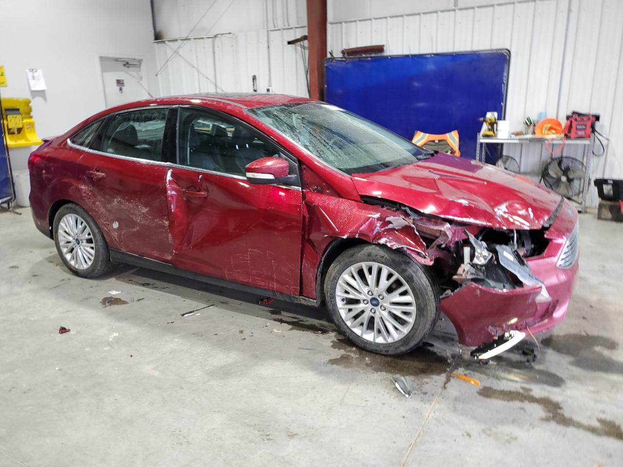 2017 FORD FOCUS TITANIUM photo 4