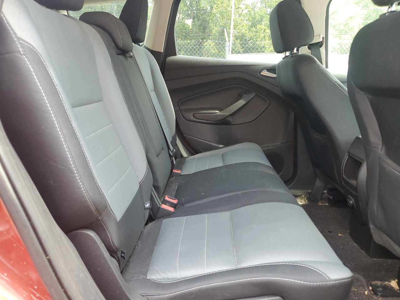 2016 FORD ESCAPE SE photo 31