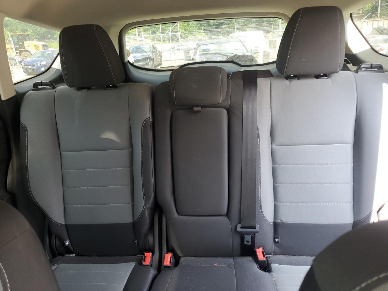 2016 FORD ESCAPE SE photo 28