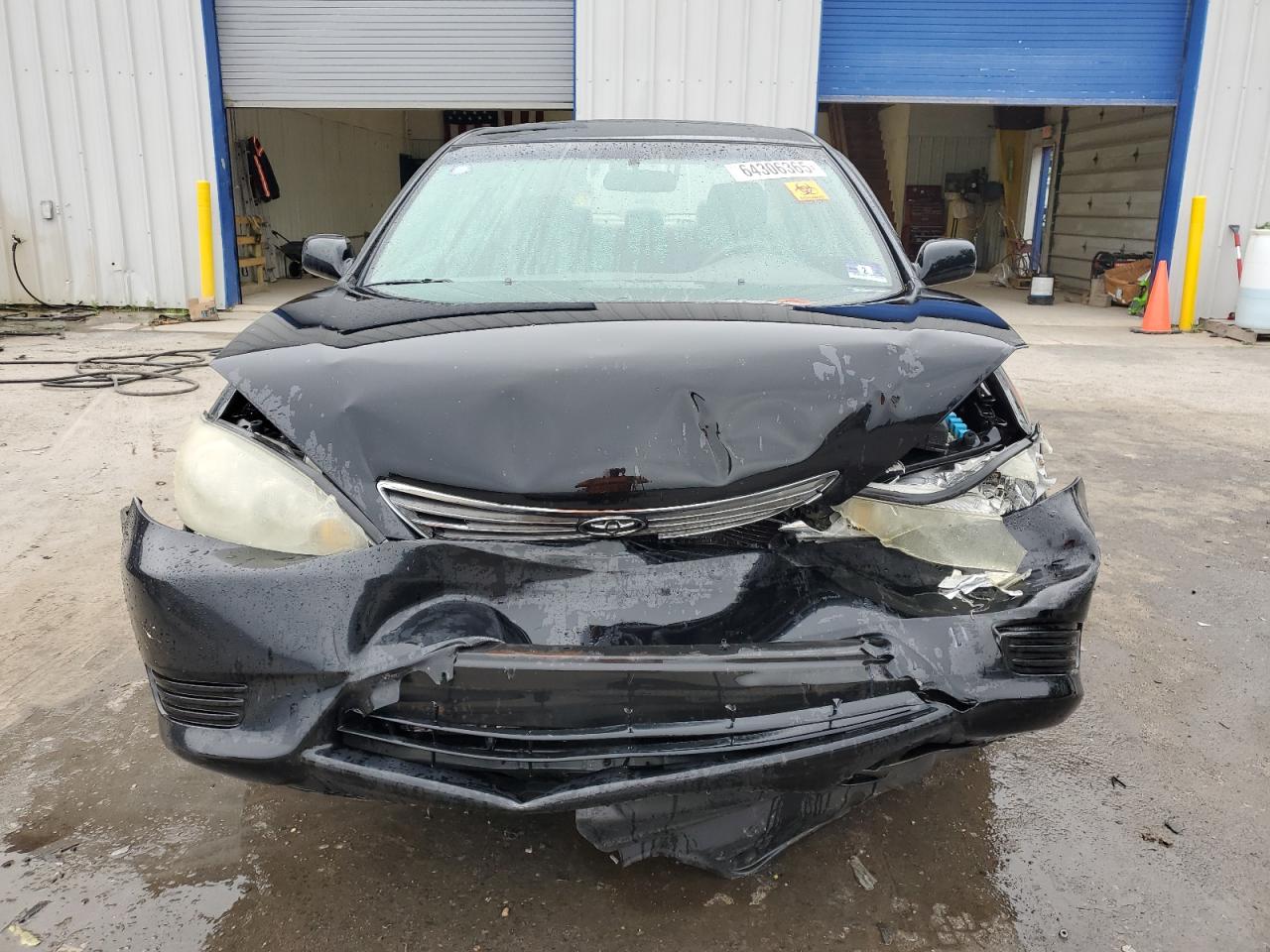 2005 TOYOTA CAMRY LE photo 9