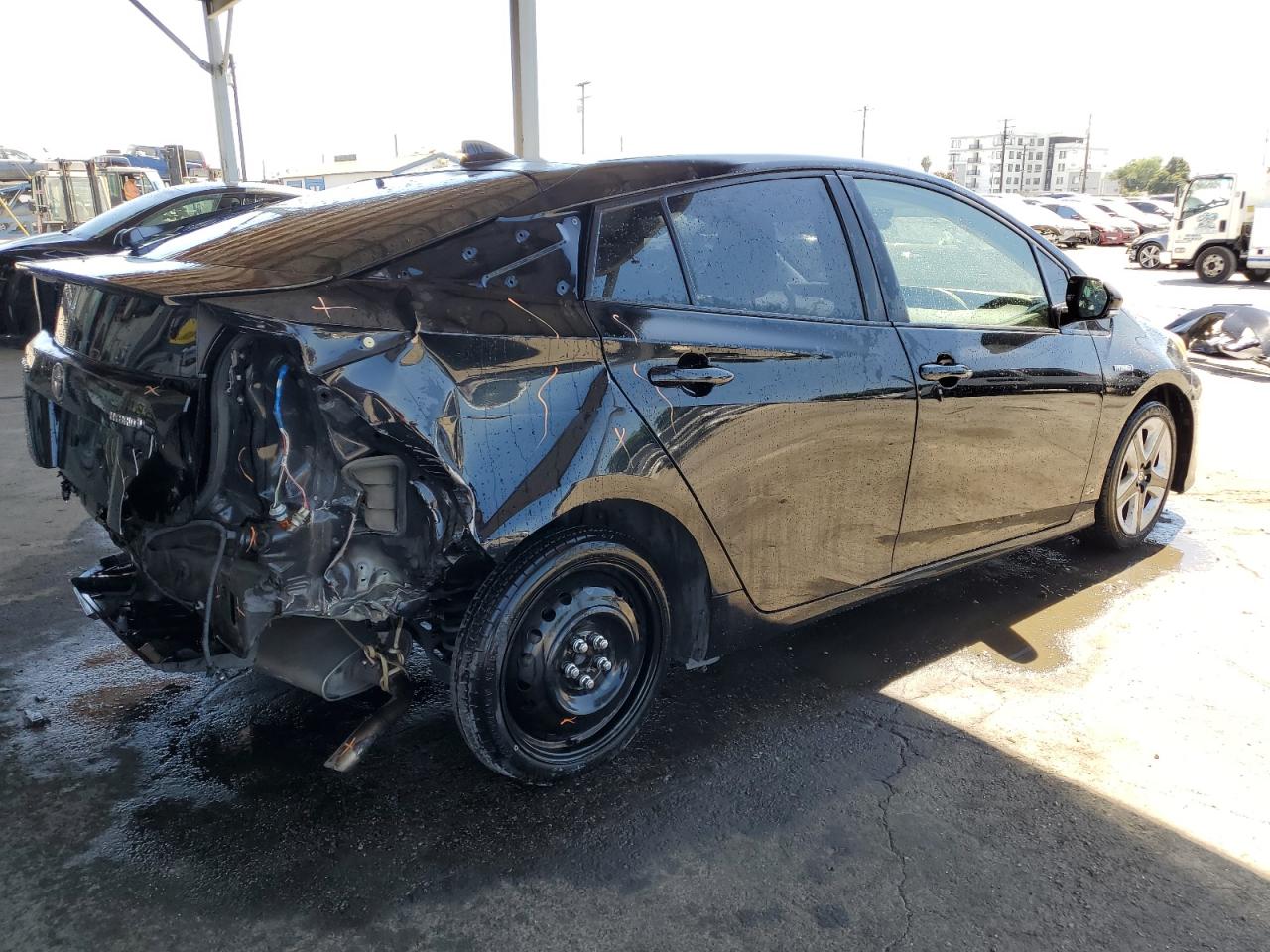 2018 TOYOTA PRIUS photo 3